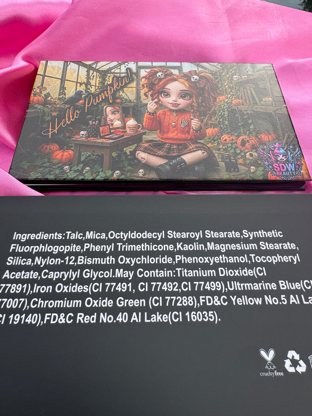 Hello Pumpkin Eyeshadow palette