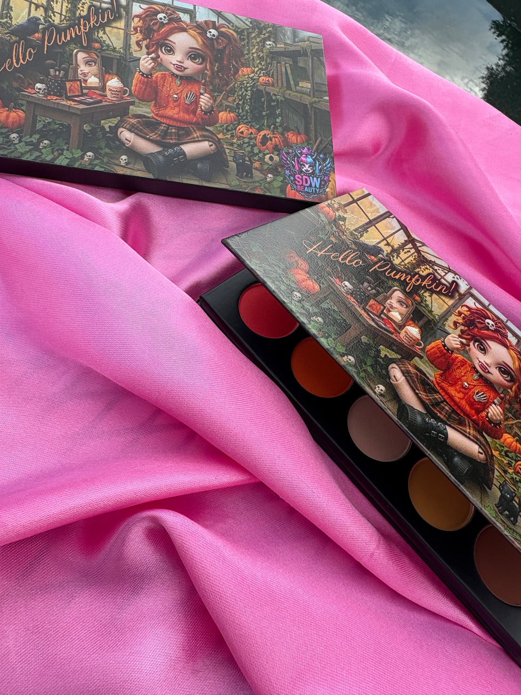 Hello Pumpkin Eyeshadow palette