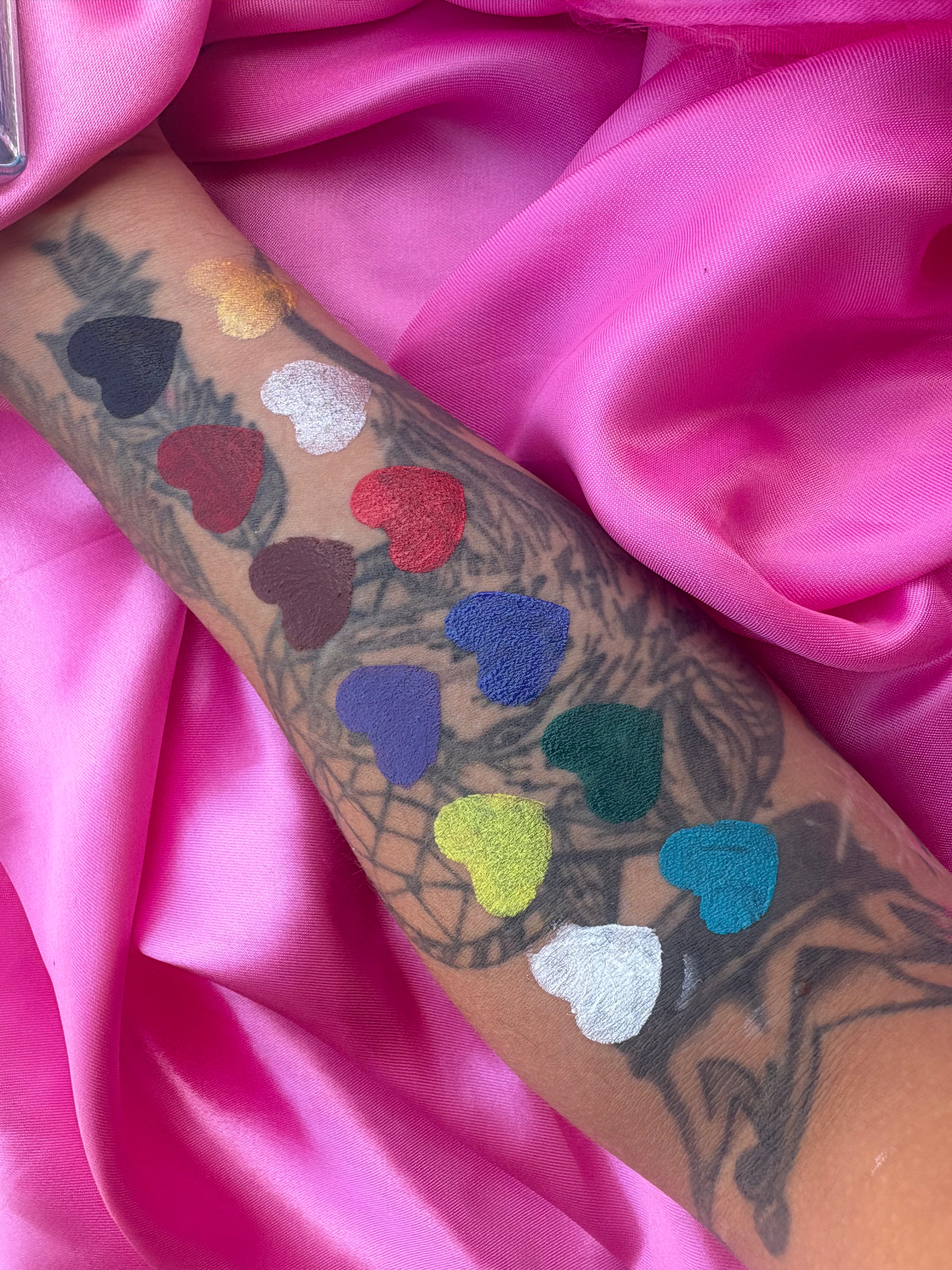 The “Paint Me Savage” paint palette